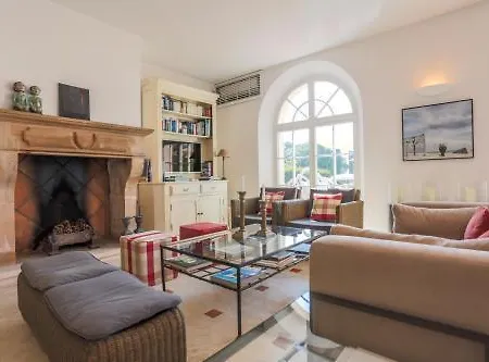 Les Rosiers Hotel 4*