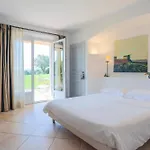 Hotel Les Rosiers Grimaud