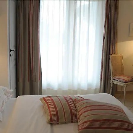 Les Rosiers Hotel