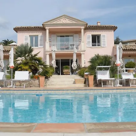 Les Rosiers 4*