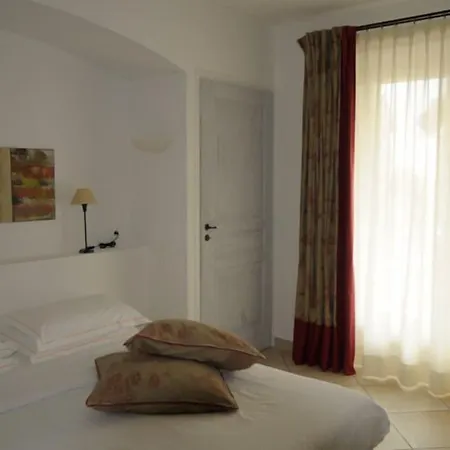 Les Rosiers Hotel Grimaud