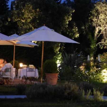 Hotell Les Rosiers