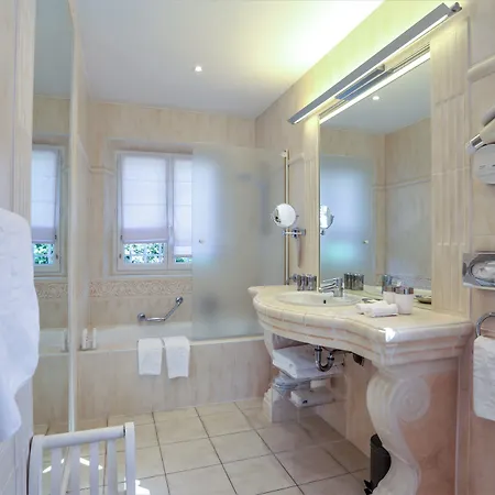 Les Rosiers 4* Grimaud
