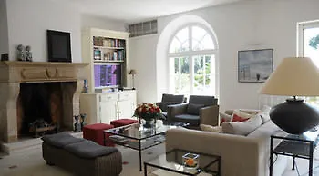 Les Rosiers Hotel
