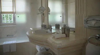 Hotel Les Rosiers Grimaud