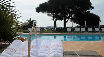 Les Rosiers Hotel Grimaud