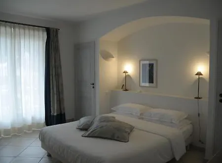 Les Rosiers Hotel Grimaud