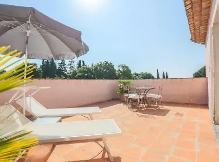 Les Rosiers Hotel Grimaud
