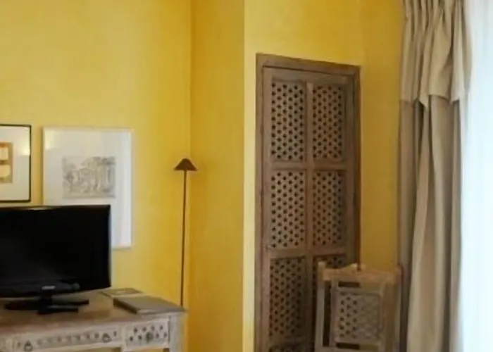 Szálloda Les Rosiers 4*