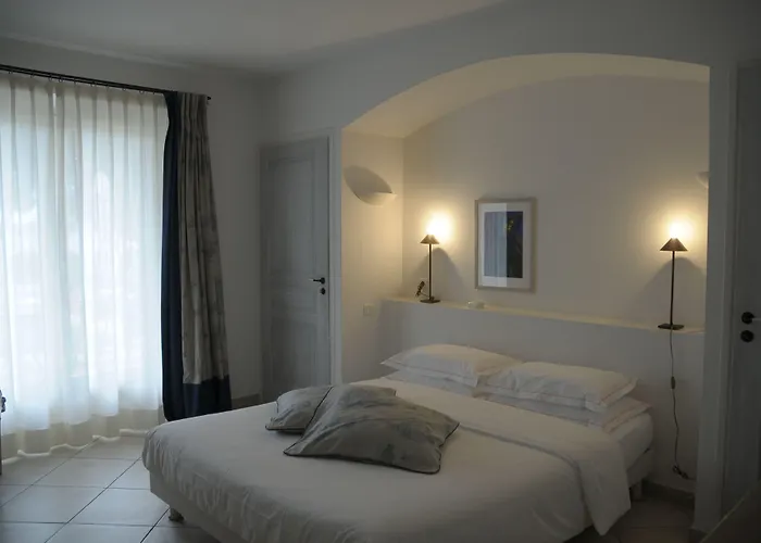 Les Rosiers Szálloda 4*
